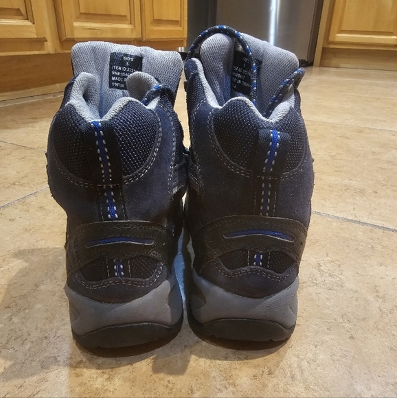 L.L. Bean Size 5 Big Boy Hiking Boots - Picture 6 of 6